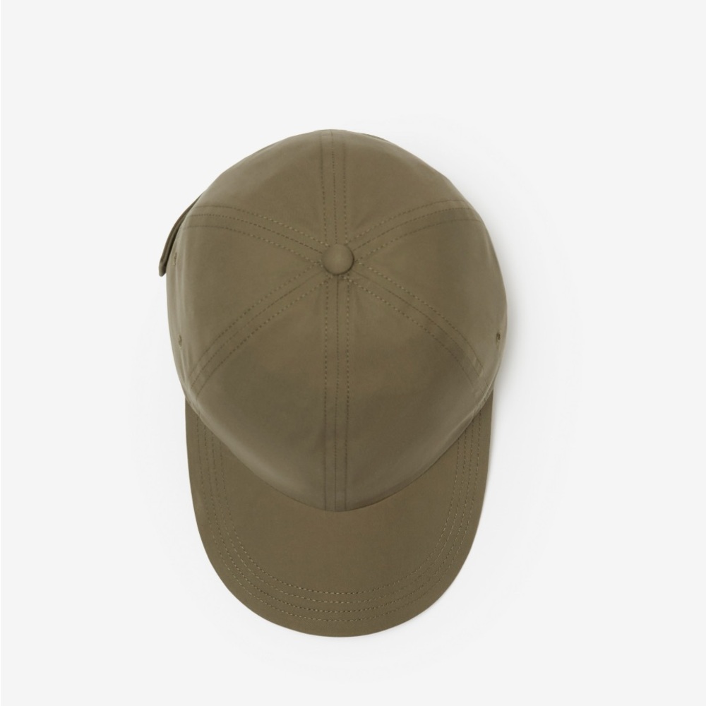 Burberry Gabardine Baseball Cap 🧢 in size L